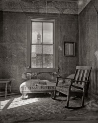 126-Rocking-Chair-with-Ghosts