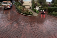 vwOnLomabard_DSC7431_ss_small vwOnLomabard_DSC7431_ss_small