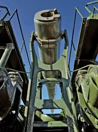 gun_R4_1473_1500x2000_H_20_G2_LessQualityWGrain