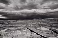 deadhorseDownPour_VIR7303_04_05_06_ss_1920x1261_U_20_Long-Edge