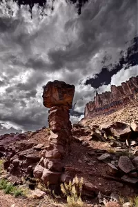 roadsideHoodoo_R4_0863_test_ss_1280x1920_U_20_Long-Edge