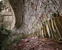119-Rock-Overhang-with-perched-garden